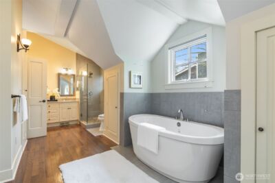 7626 NE 8th Street , Medina, WA 98039 - Photo 26