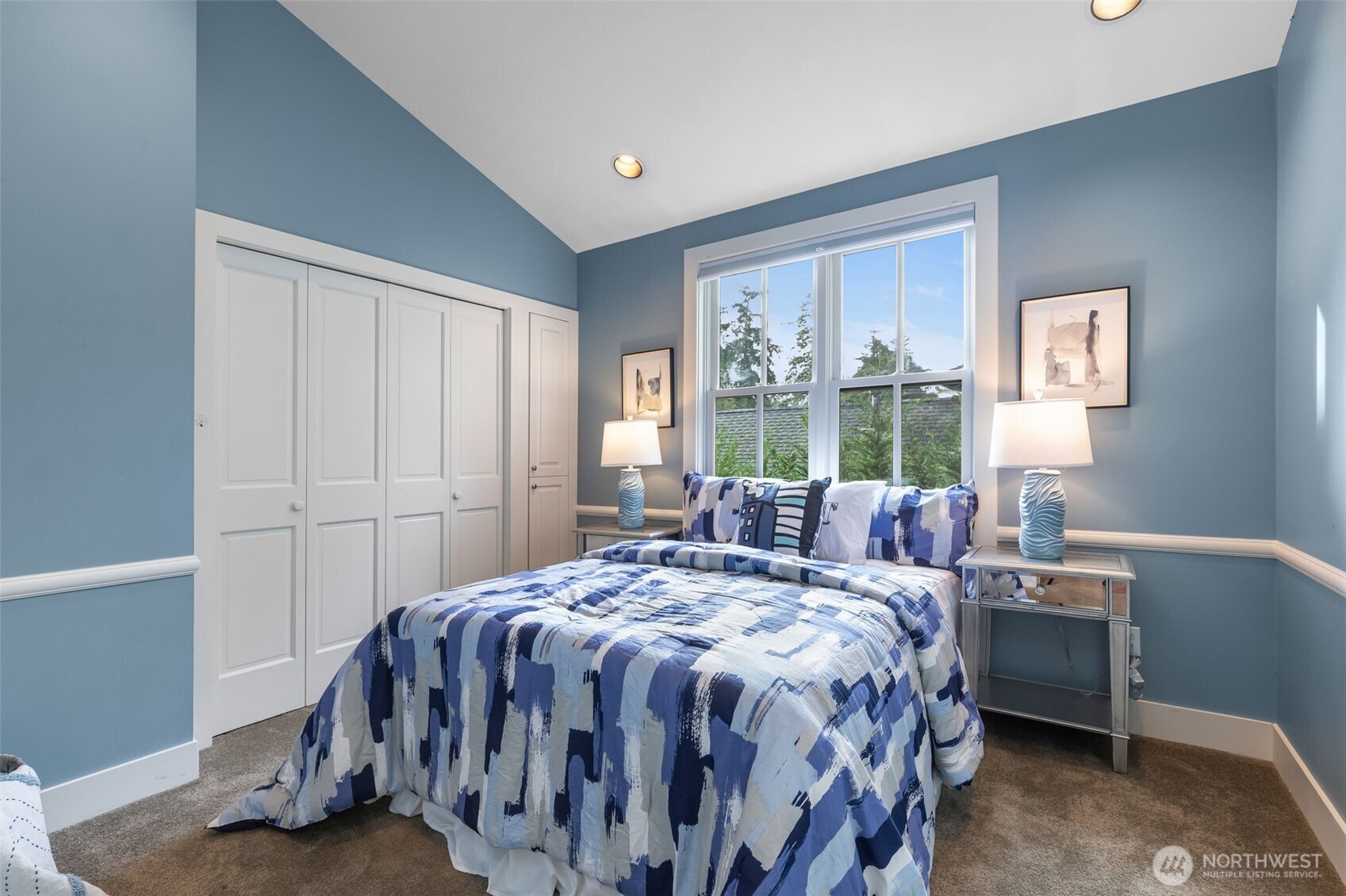 7626 NE 8th Street , Medina, WA 98039