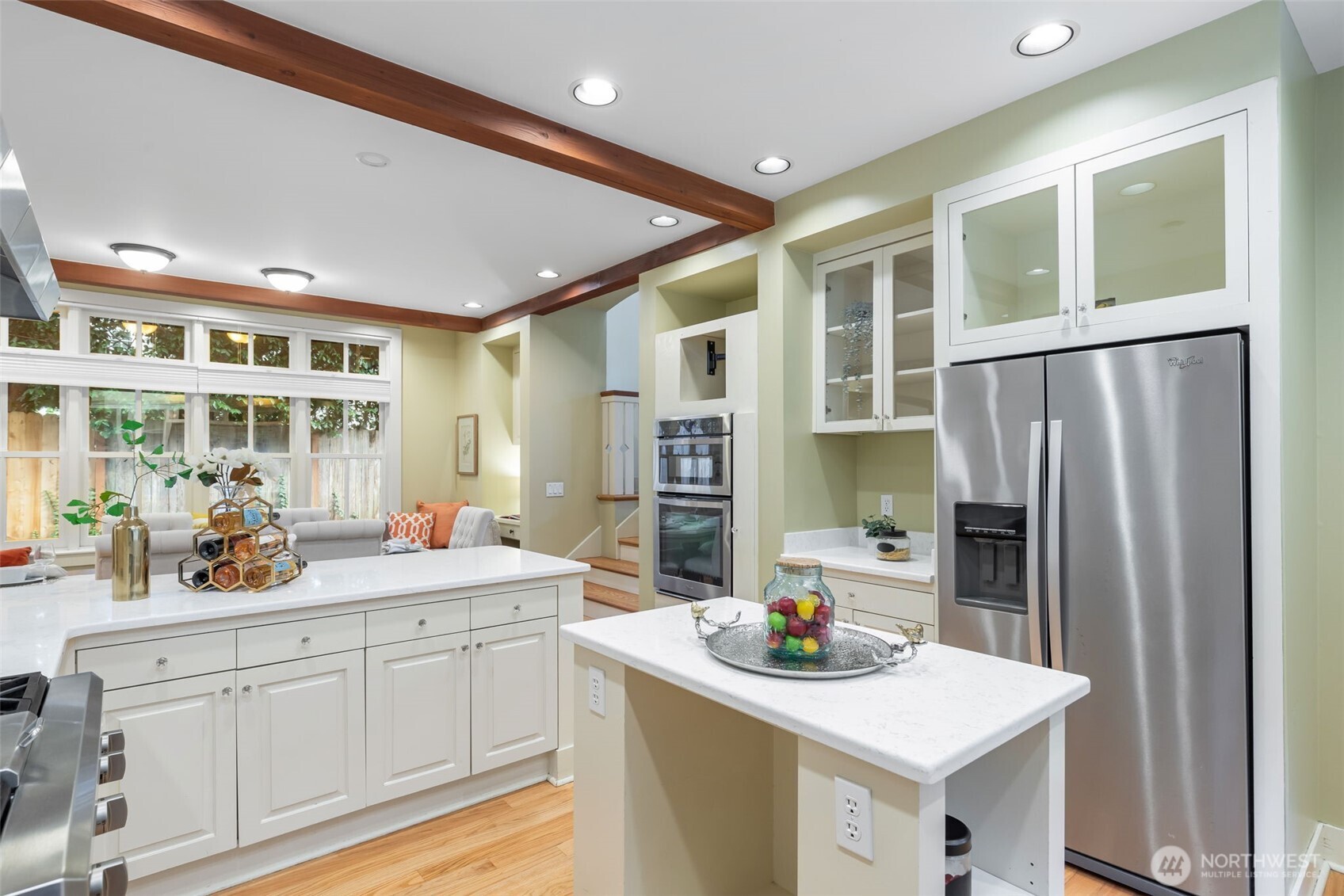 7626 NE 8th Street , Medina, WA 98039