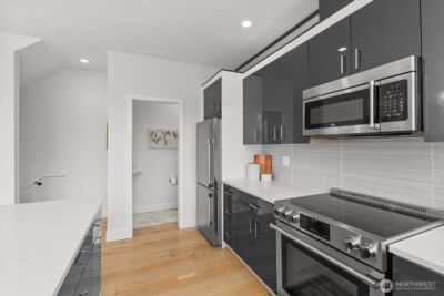 1612 California Avenue SW #B, Seattle, WA 98116 - Photo 15