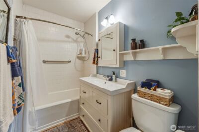 22 NW B Street , College Place, WA 99324 - Photo 9