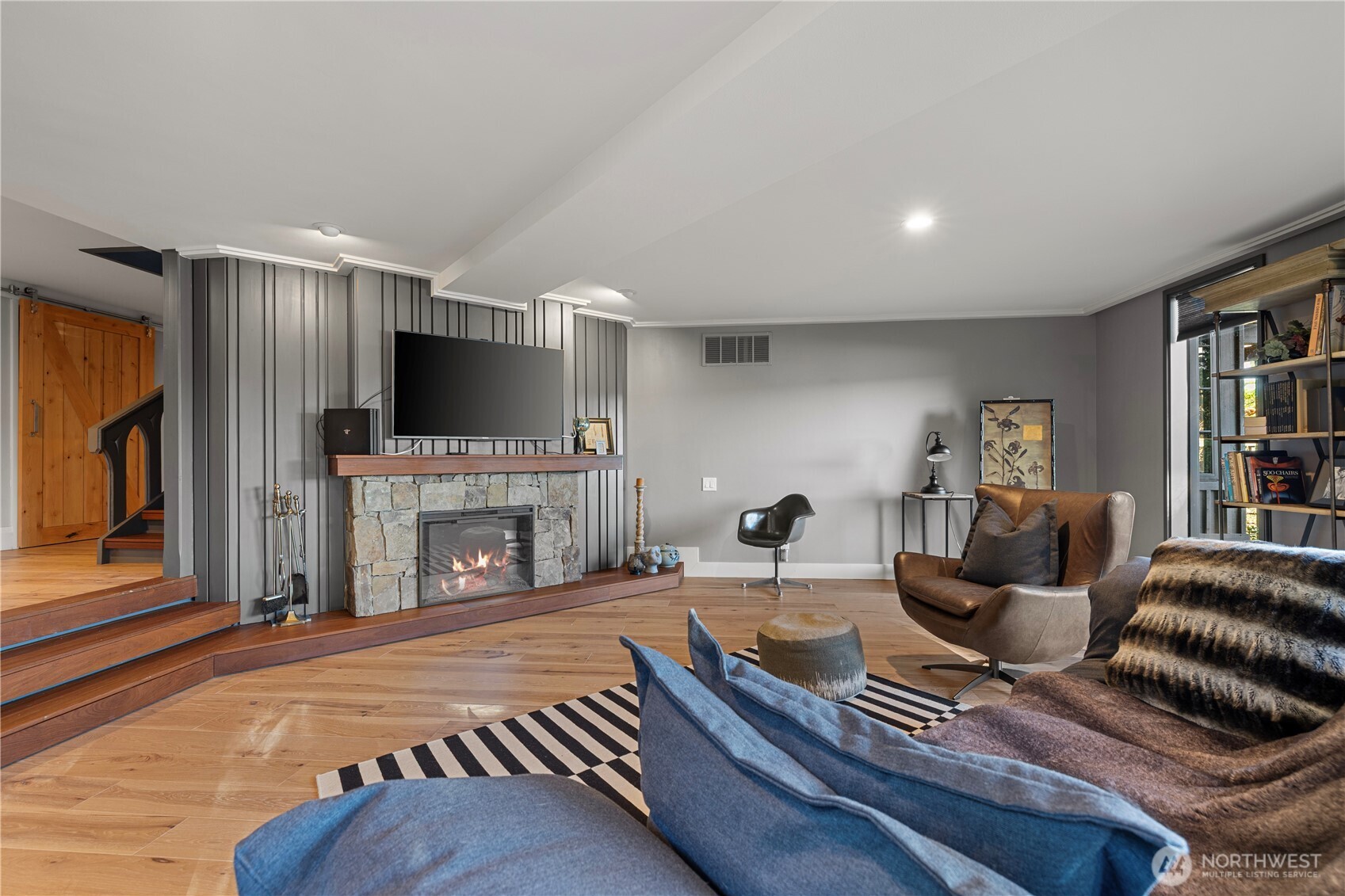 5425 96th Avenue SE, Mercer Island, WA 98040