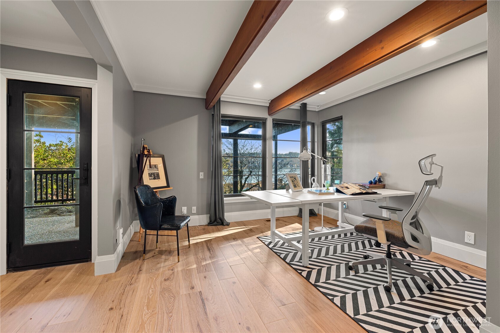 5425 96th Avenue SE, Mercer Island, WA 98040