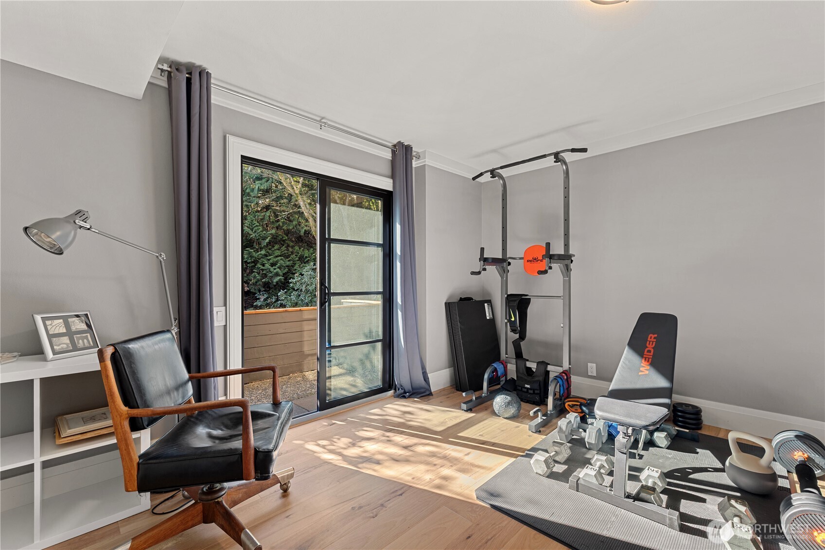 5425 96th Avenue SE, Mercer Island, WA 98040