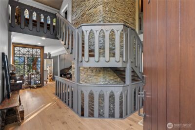 5425 96th Avenue SE, Mercer Island, WA 98040 - Photo 3