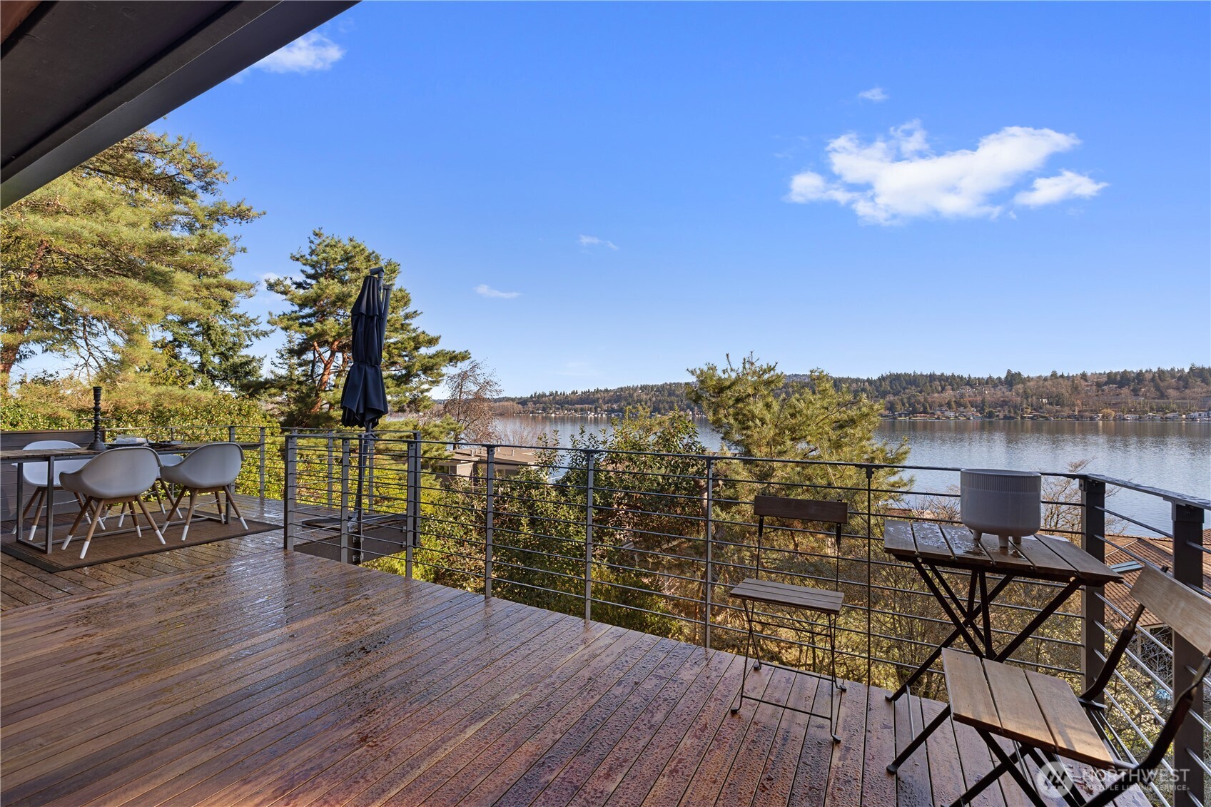 5425 96th Avenue SE, Mercer Island, WA 98040