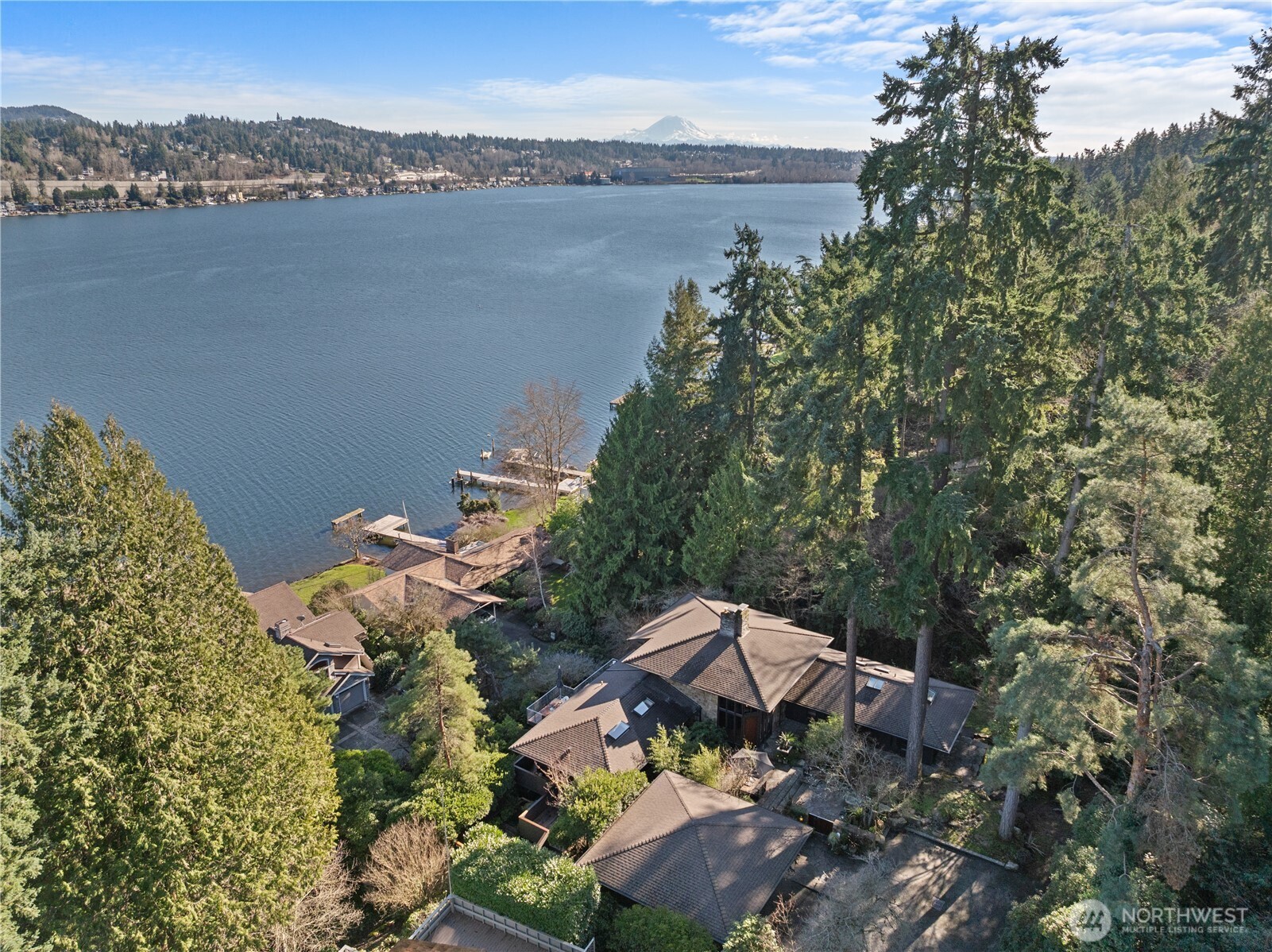 5425 96th Avenue SE, Mercer Island, WA 98040