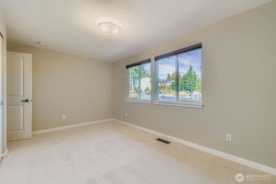 17217 NE 14th Street , Bellevue, WA 98008 - Photo 27