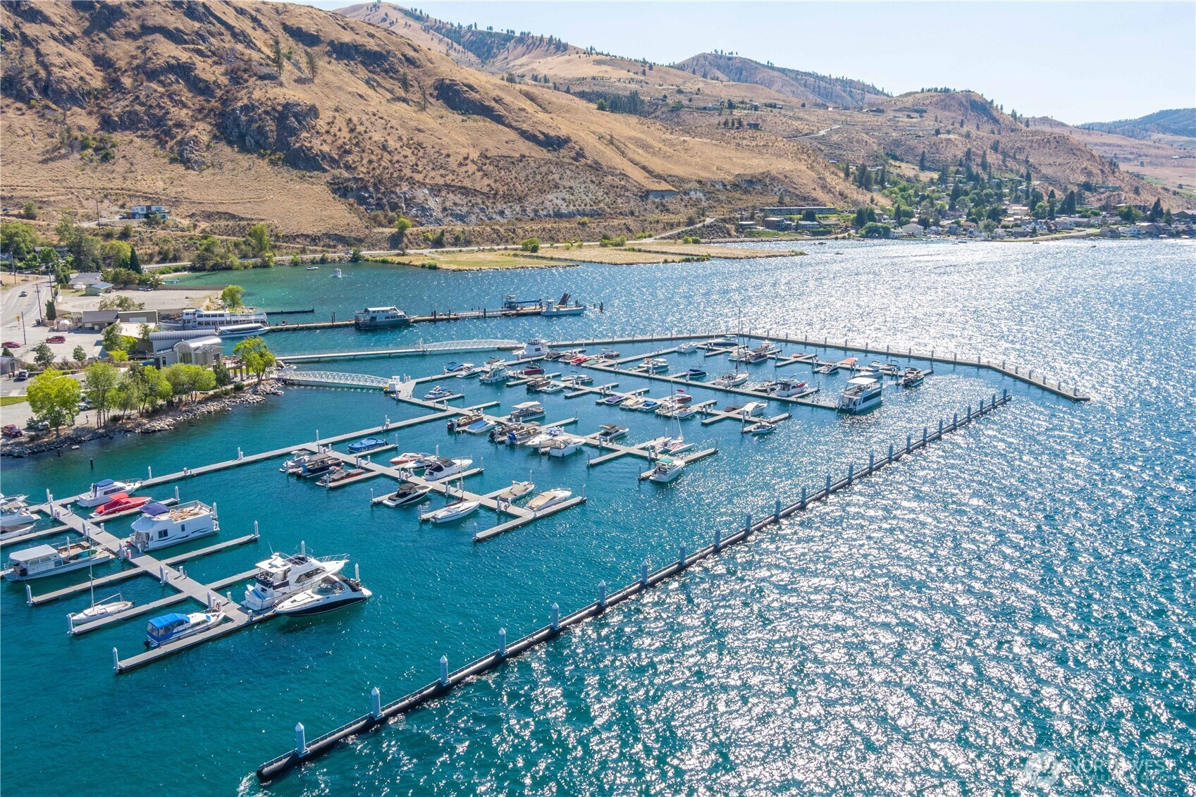 1350 W Woodin Avenue #CDE1, Chelan, WA 98816
