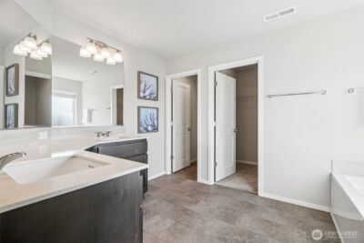 1712 NE Pioneer Lane , Camas, WA 98607 - Photo 16