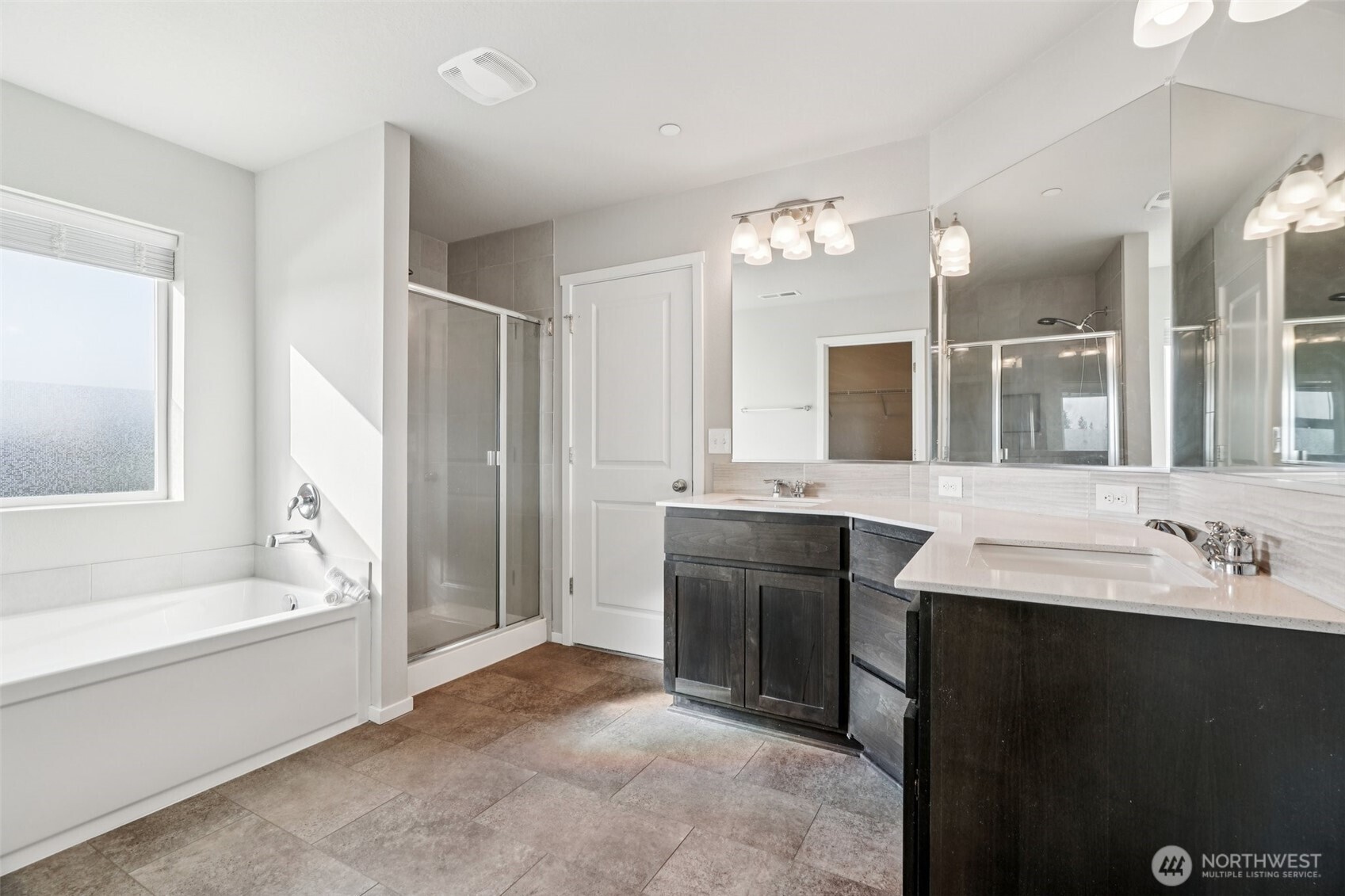 1712 NE Pioneer Lane , Camas, WA 98607