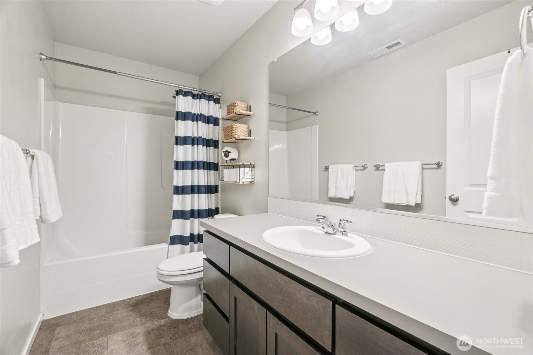 1712 NE Pioneer Lane , Camas, WA 98607