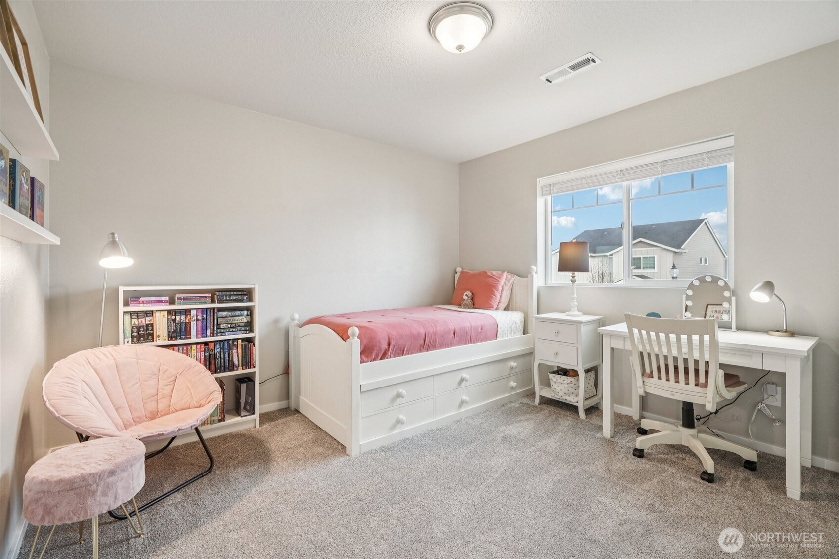 1712 NE Pioneer Lane , Camas, WA 98607