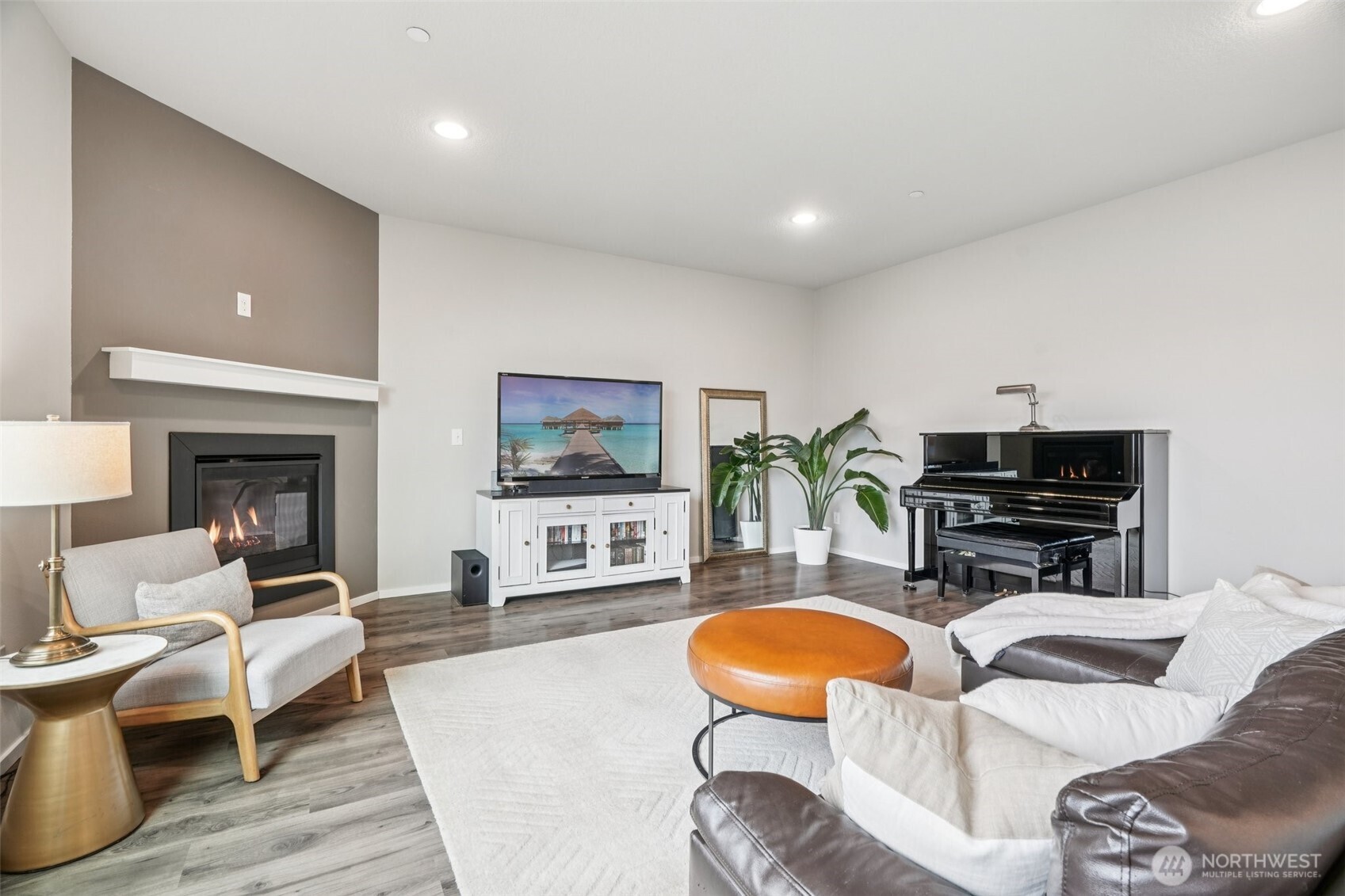 1712 NE Pioneer Lane , Camas, WA 98607