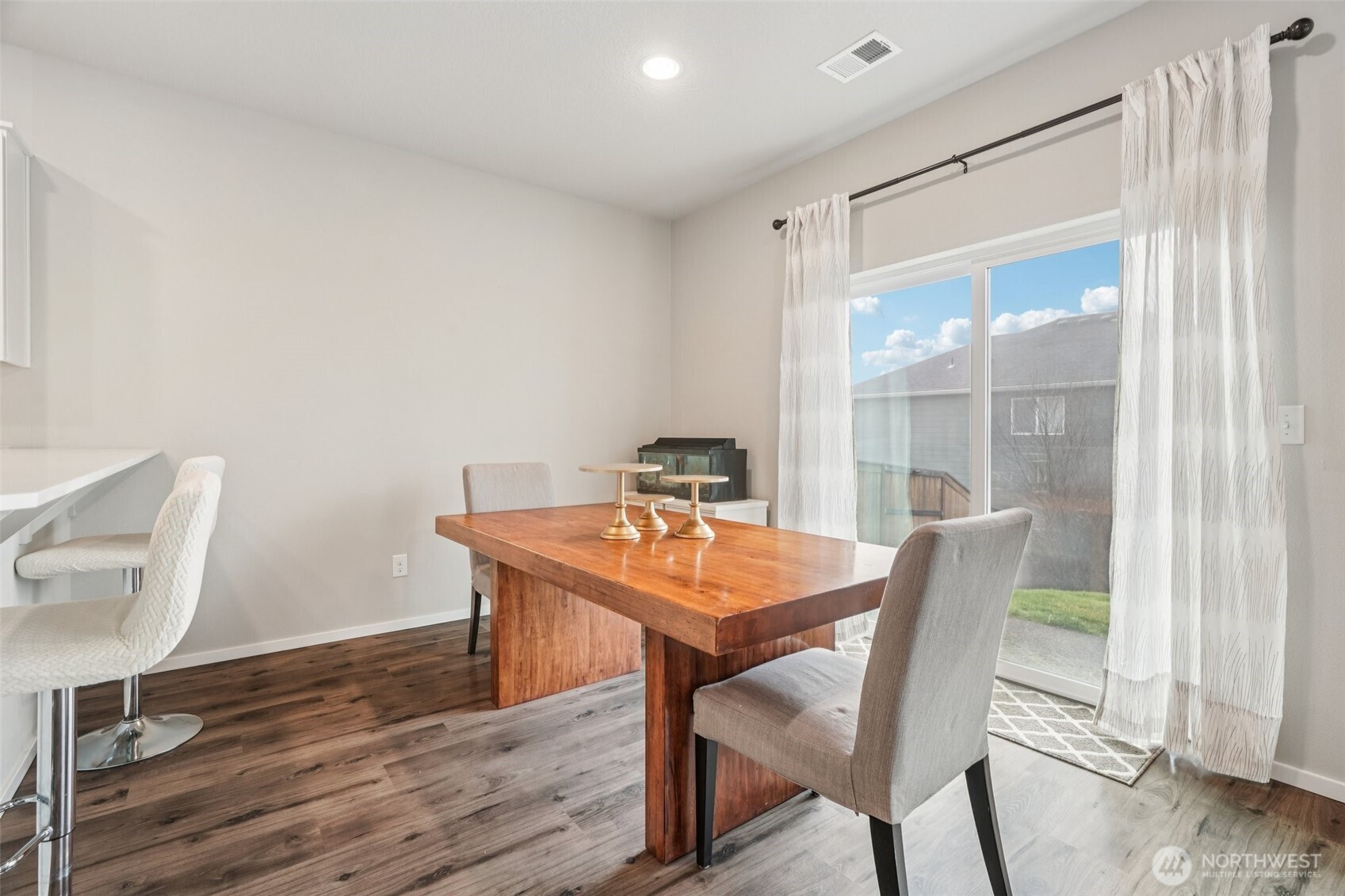 1712 NE Pioneer Lane , Camas, WA 98607