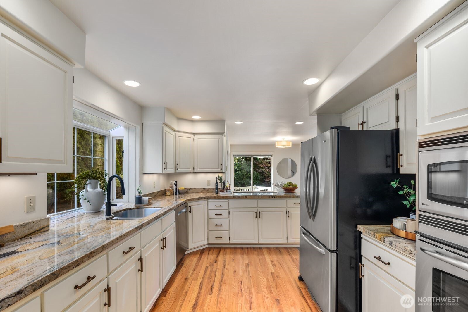 4601 NE 89th Street , Seattle, WA 98115