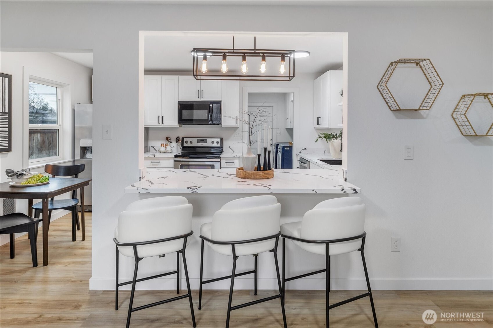 4611 S Reade St , Tacoma, WA 98409