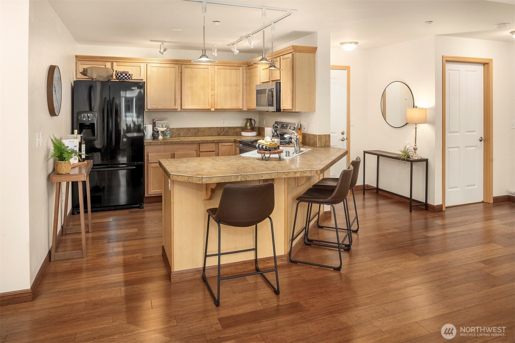 23940 NE 115th Lane #202, Redmond, WA 98053