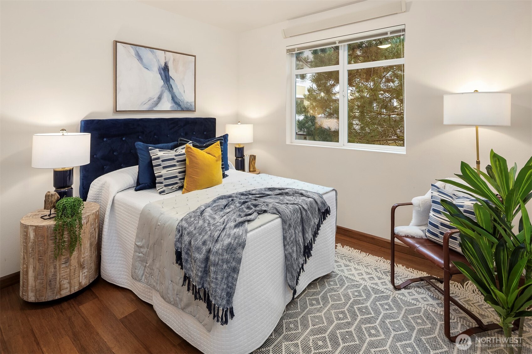 23940 NE 115th Lane #202, Redmond, WA 98053