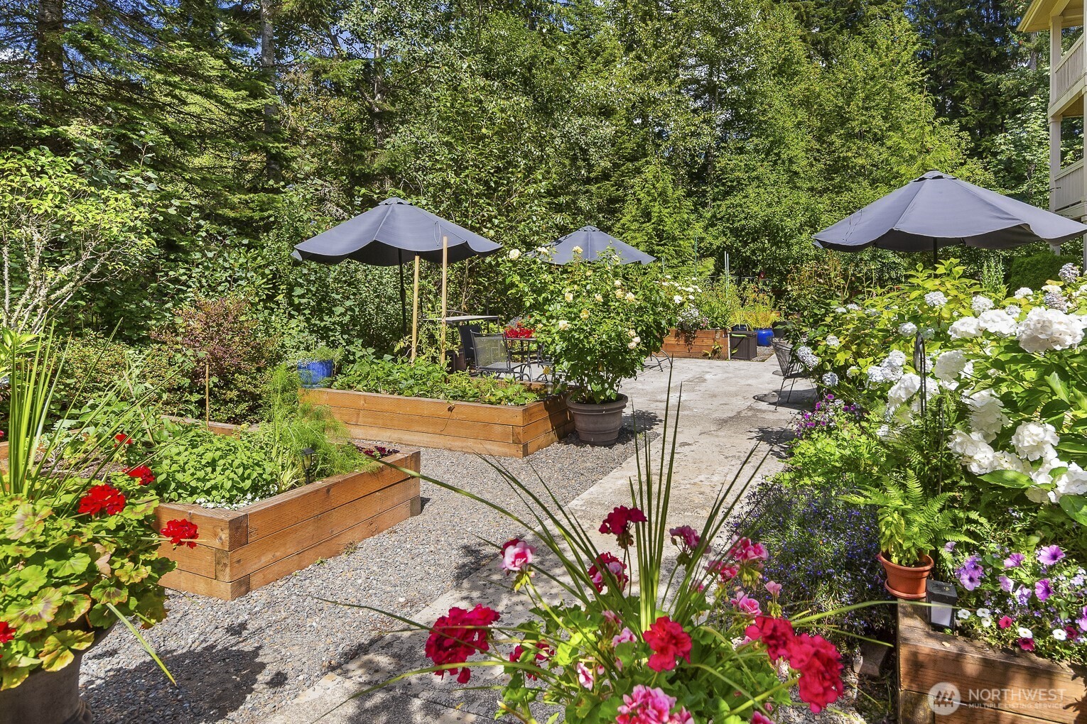 23940 NE 115th Lane #202, Redmond, WA 98053