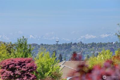 9160 NE 19th Street , Clyde Hill, WA 98004 - Photo 25