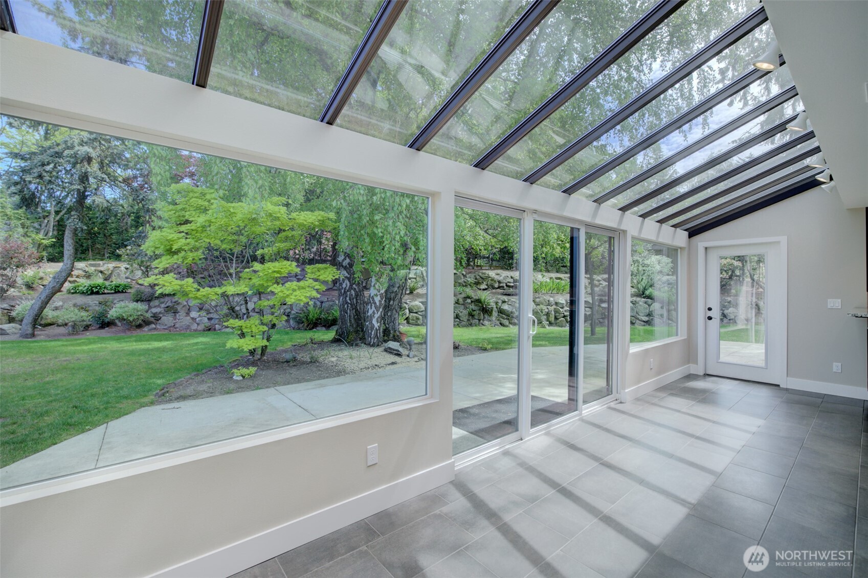 9160 NE 19th Street , Clyde Hill, WA 98004