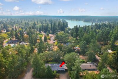 6902 Mount Tacoma Drive SW, Lakewood, WA 98499 - Photo 2