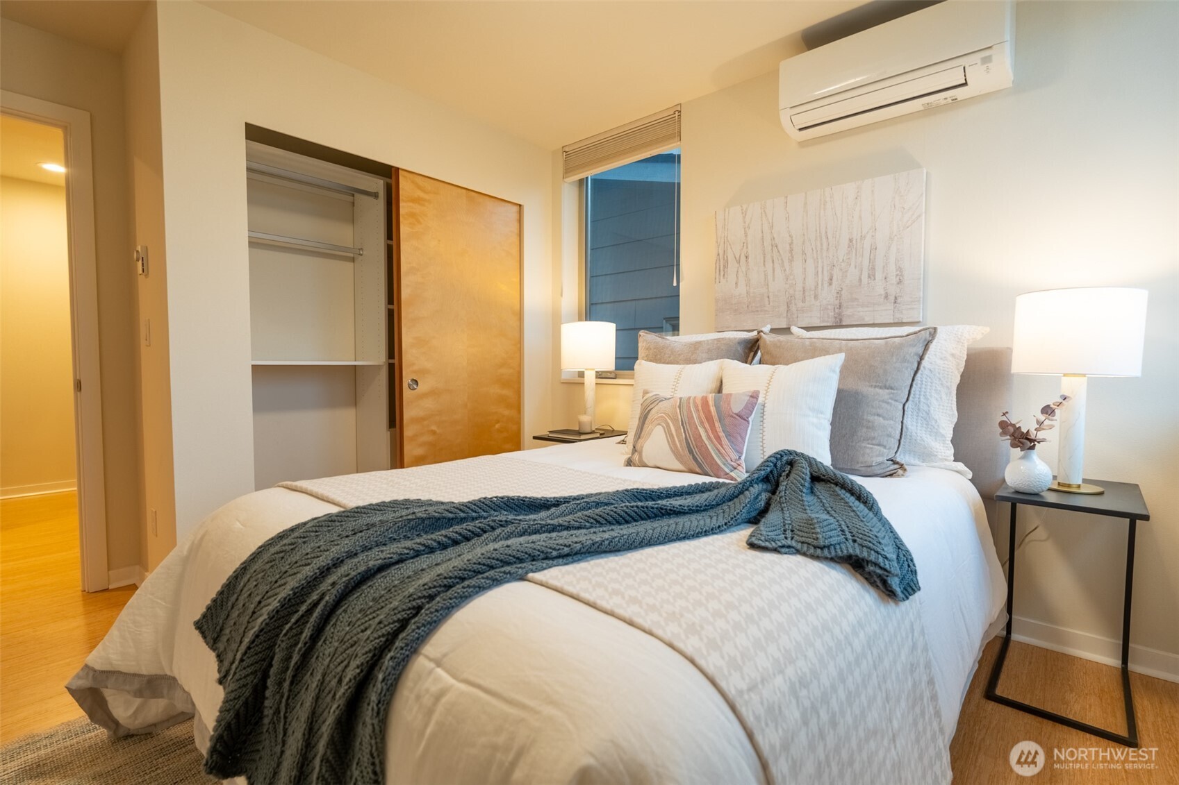 4413 Meridian Avenue N, Seattle, WA 98103