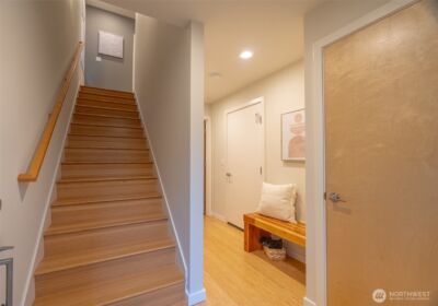 4413 Meridian Avenue N, Seattle, WA 98103 - Photo 24