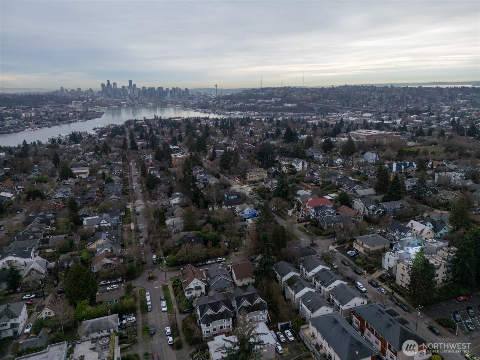4413 Meridian Avenue N, Seattle, WA 98103