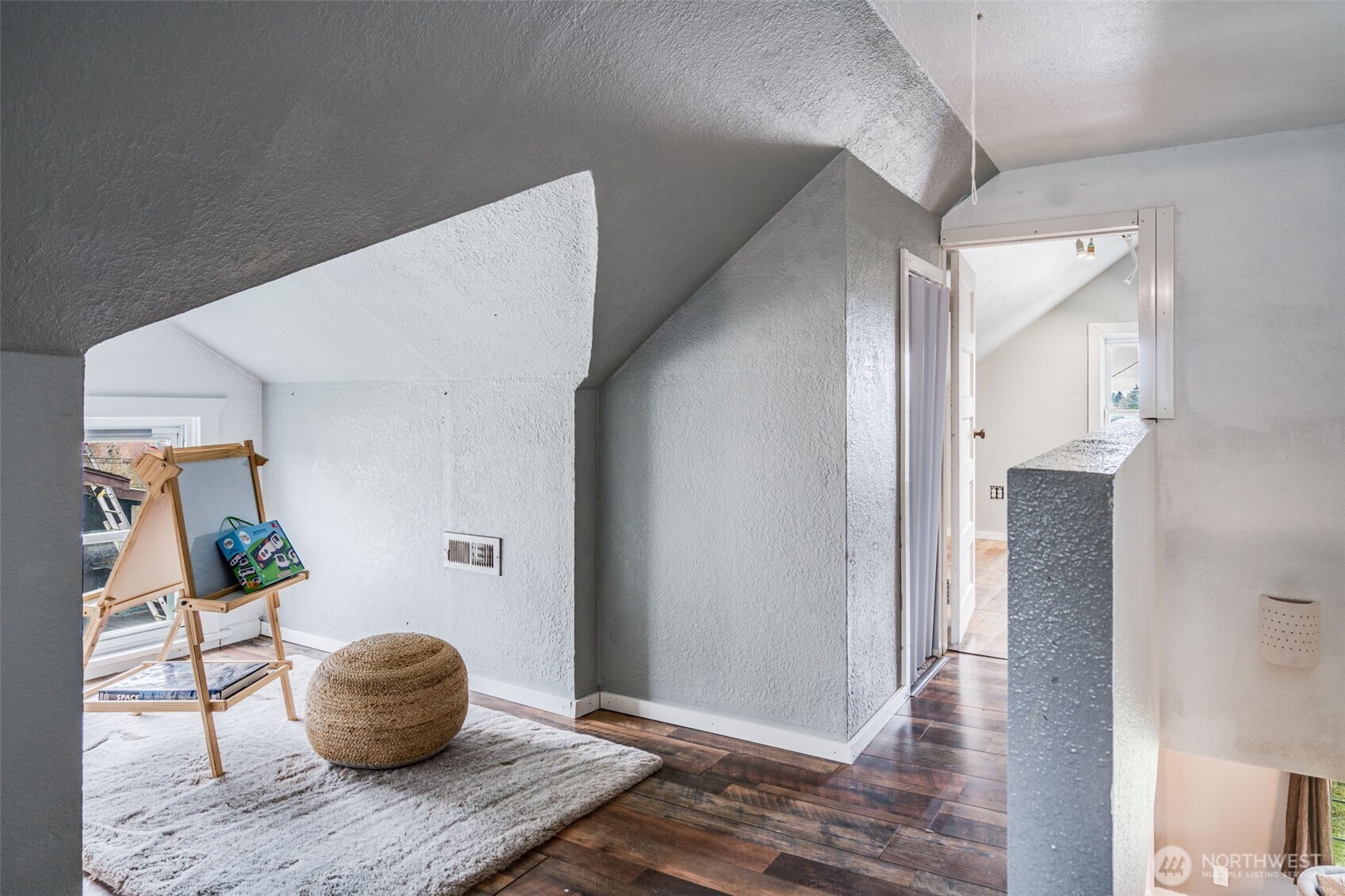 1105 S Orchard Street , Tacoma, WA 98465