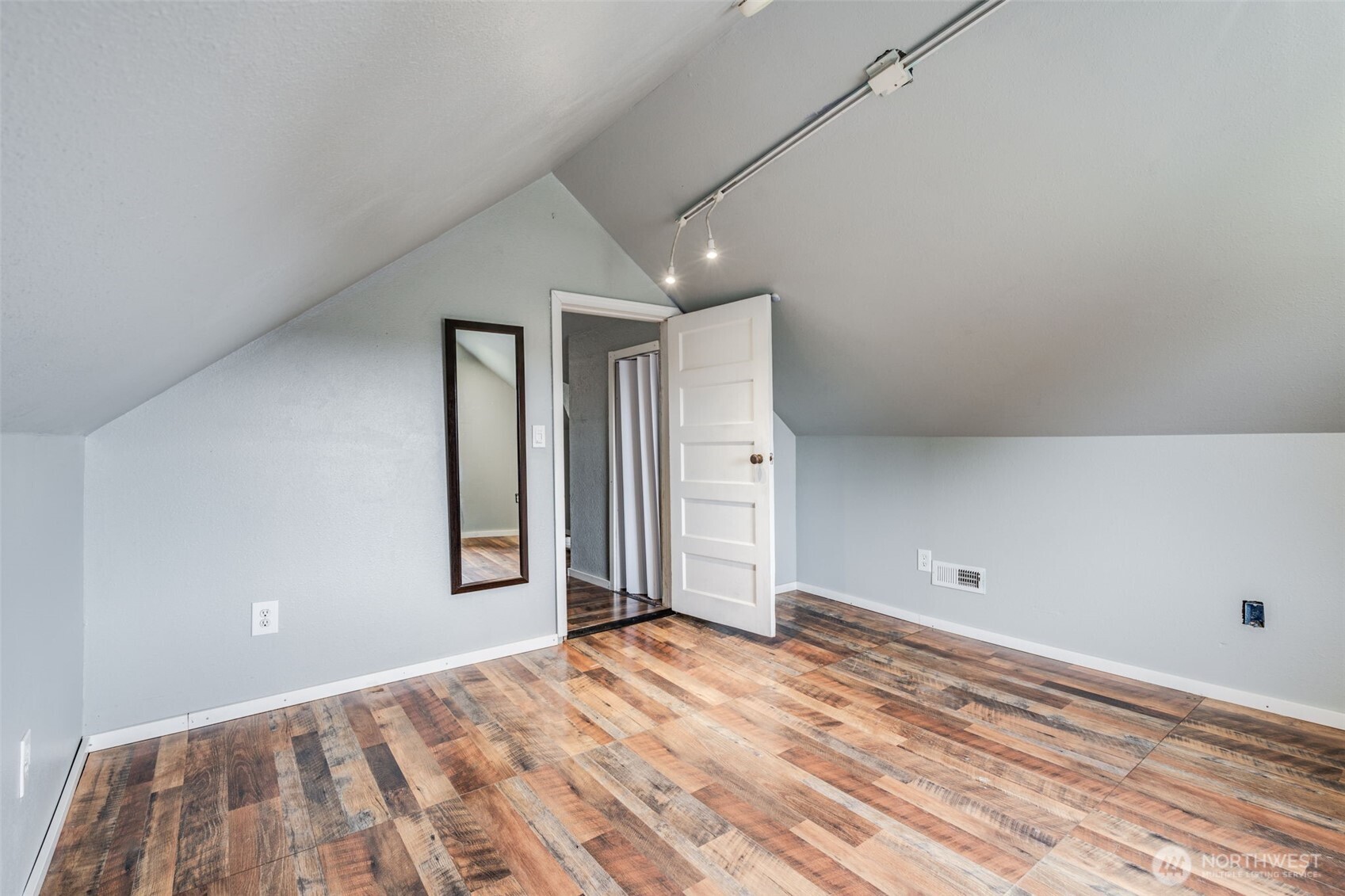 1105 S Orchard Street , Tacoma, WA 98465