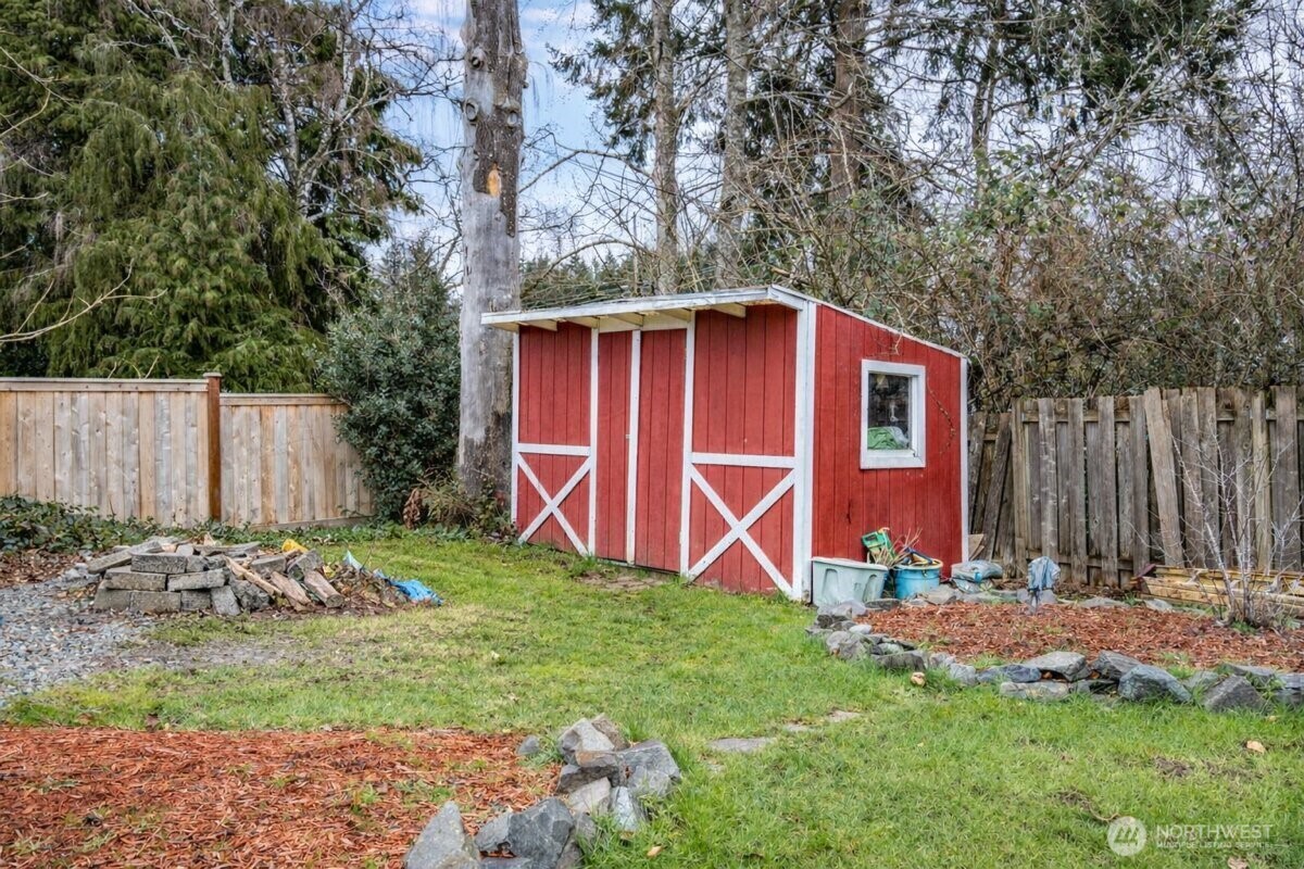 1105 S Orchard Street , Tacoma, WA 98465