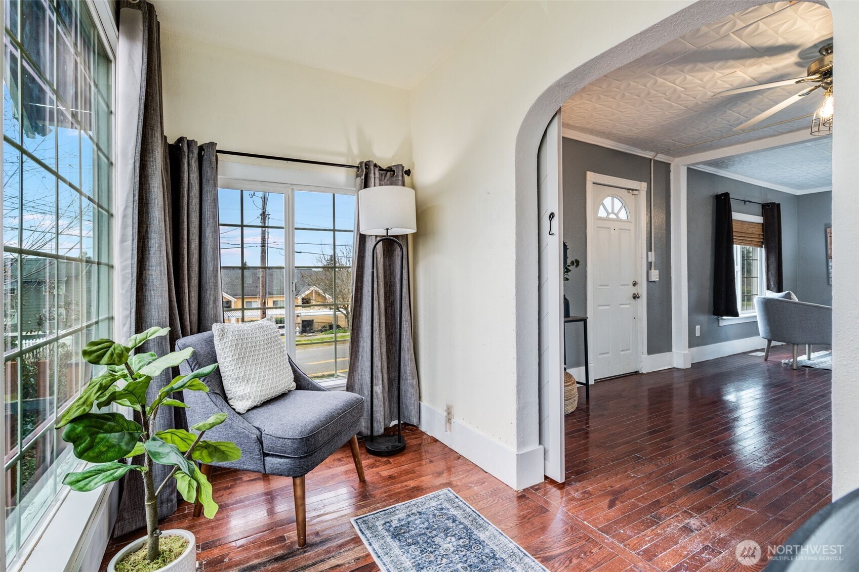 1105 S Orchard Street , Tacoma, WA 98465