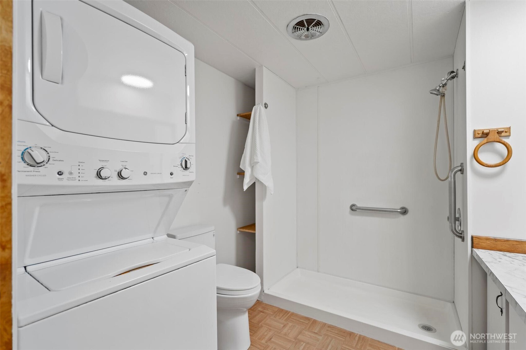 115 Cinebar Road , Cinebar, WA 98533