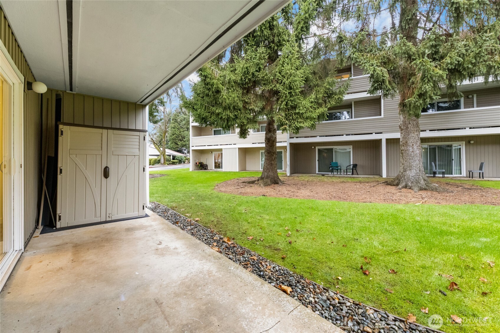 12510 NE 130th Way #B106, Kirkland, WA 98034