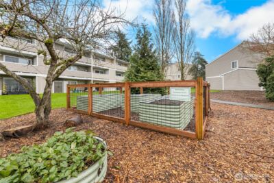 12510 NE 130th Way #B106, Kirkland, WA 98034 - Photo 19