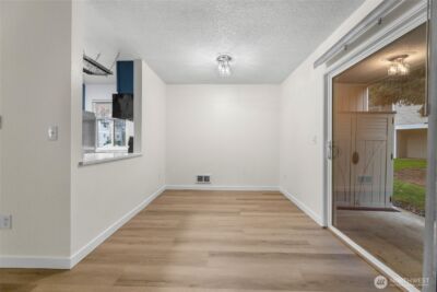 12510 NE 130th Way #B106, Kirkland, WA 98034 - Photo 9