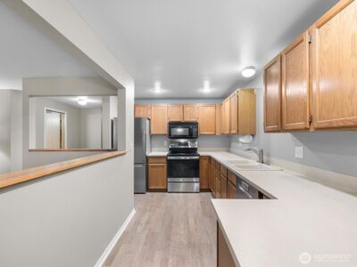 21227 76th Avenue W #B8, Edmonds, WA 98026 - Photo 11