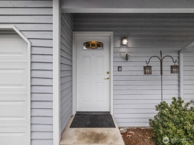 21227 76th Avenue W #B8, Edmonds, WA 98026 - Photo 2