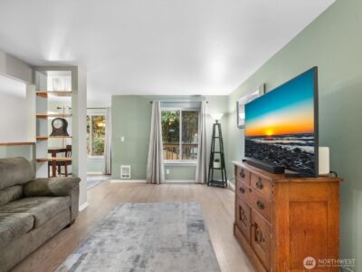 21227 76th Avenue W #B8, Edmonds, WA 98026 - Photo 4