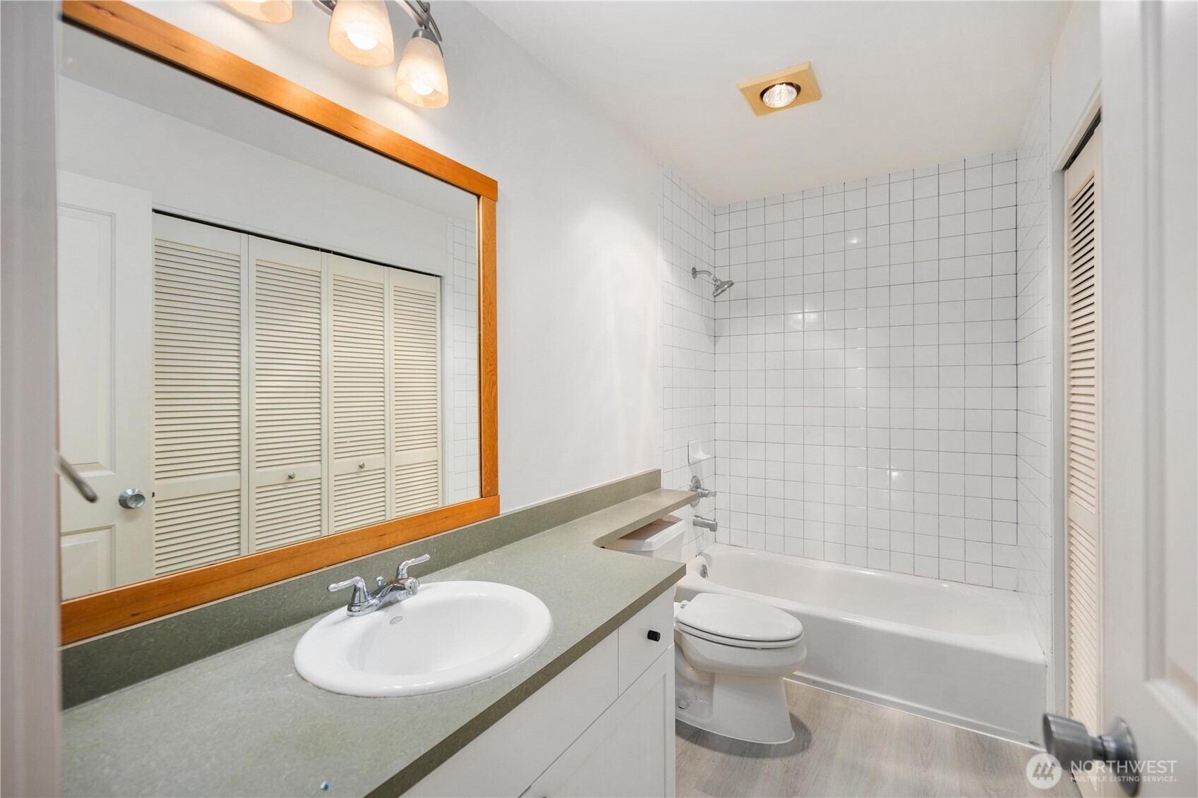 112 22nd Avenue #B, Seattle, WA 98122