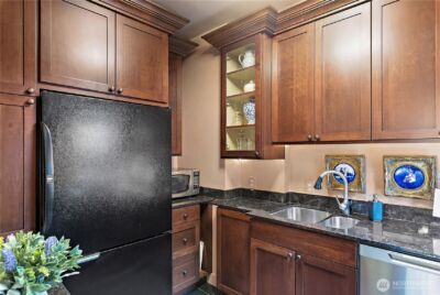 904 E Miller Street #3, Seattle, WA 98102 - Photo 13