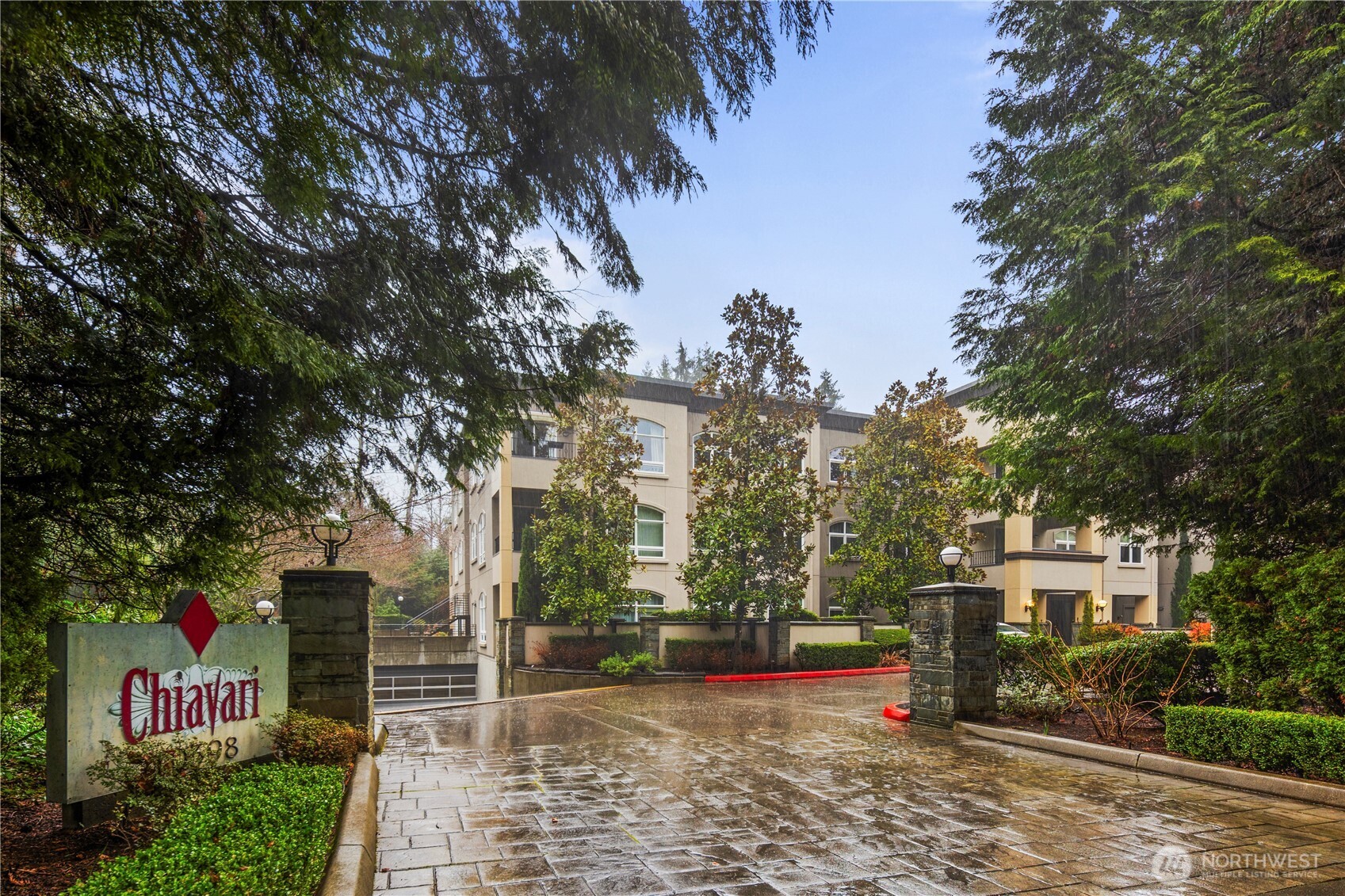 10398 NE 17th Street #305, Bellevue, WA 98004