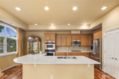 10398 NE 17th Street #305, Bellevue, WA 98004 - Photo 14