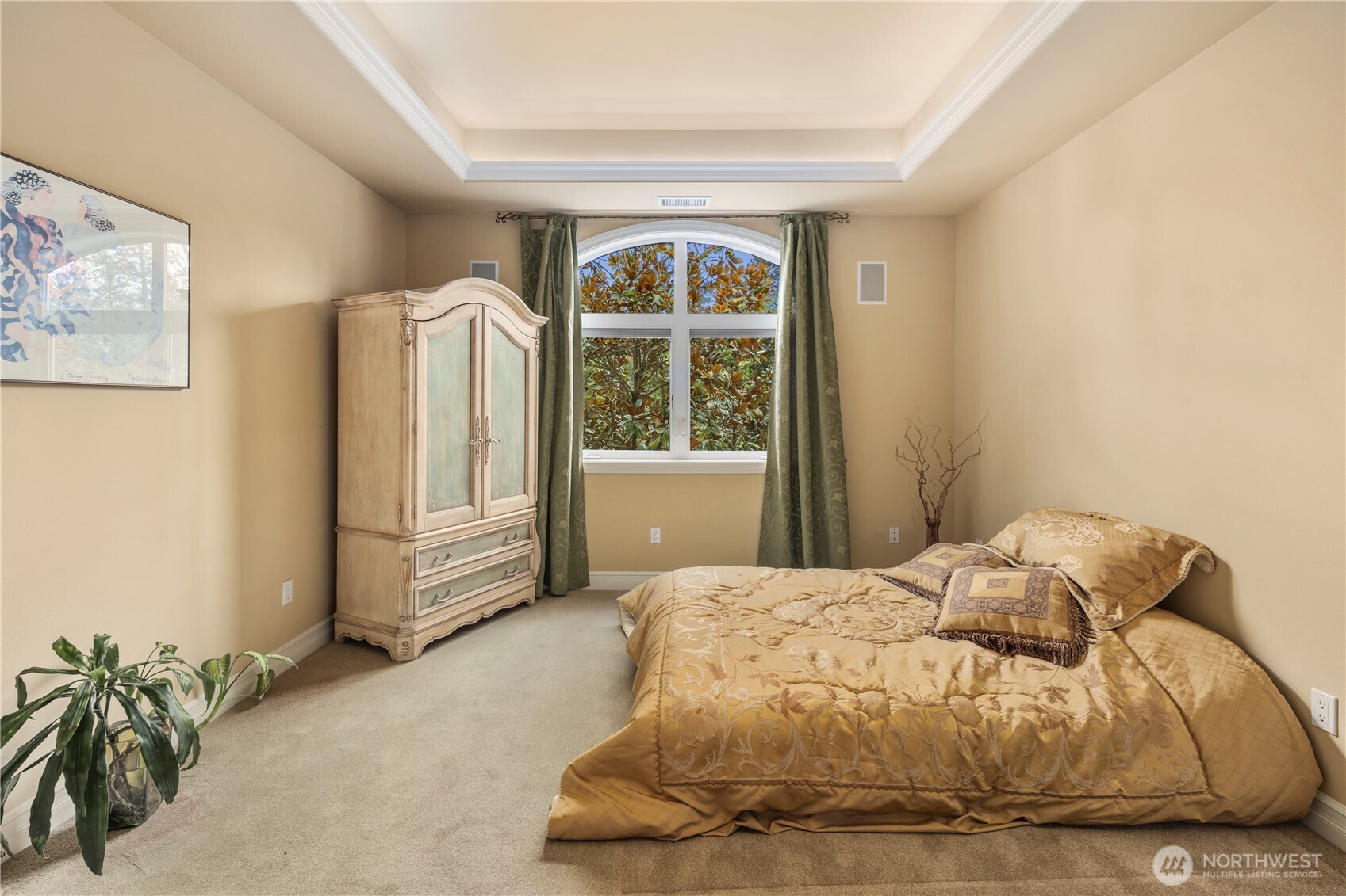 10398 NE 17th Street #305, Bellevue, WA 98004