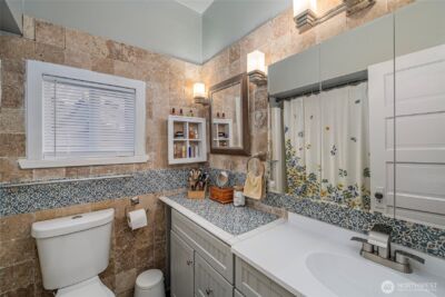 415 King Street , Wenatchee, WA 98801 - Photo 11