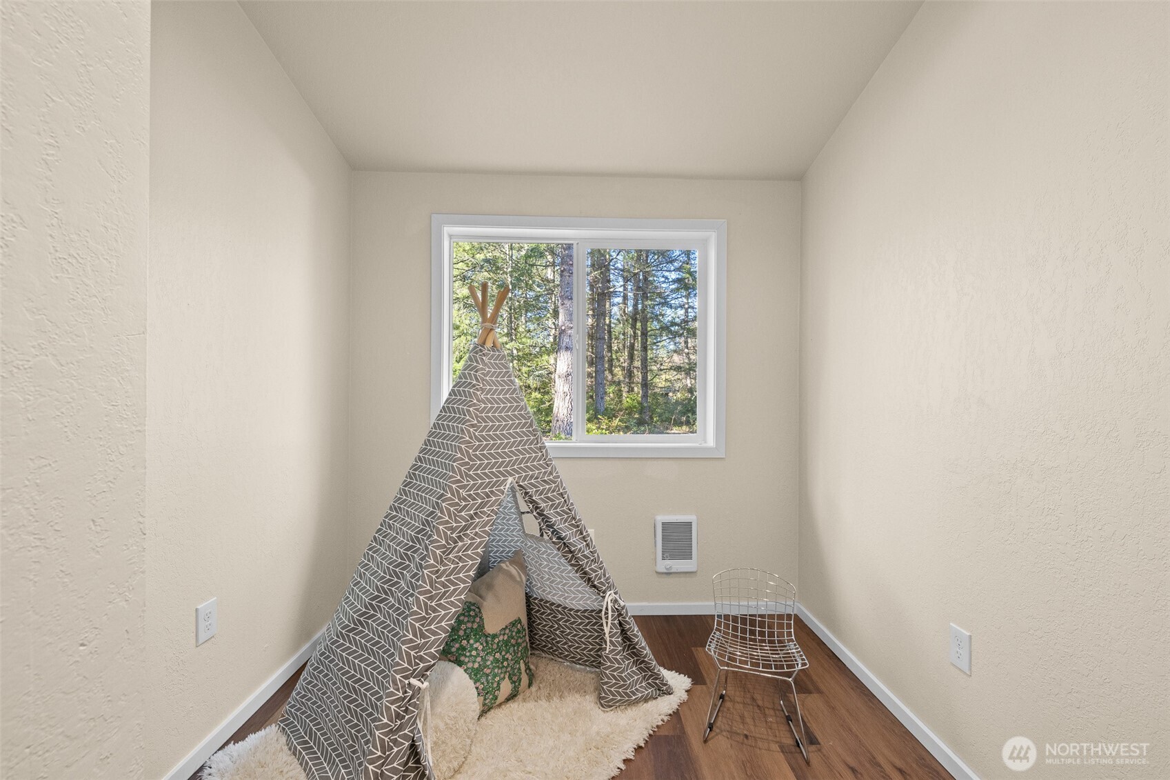 5403 Lone Star Lane NW, Bremerton, WA 98312