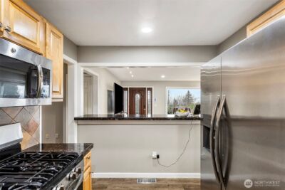 10205 Occidental Avenue S, Seattle, WA 98168 - Photo 17