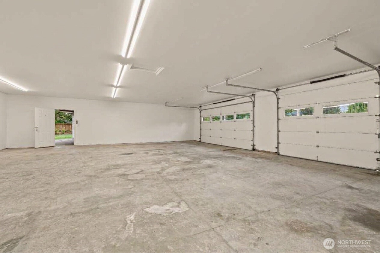 2717 Stanwood Bryant Road , Arlington, WA 98223